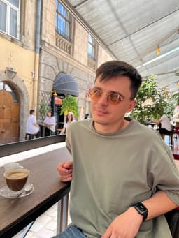 A profile image of vladbashx