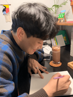 A profile image of 짱훈