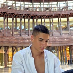 A profile image of Tomás Arias