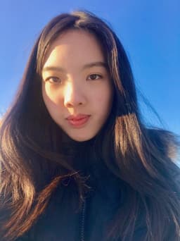 A profile image of Leila