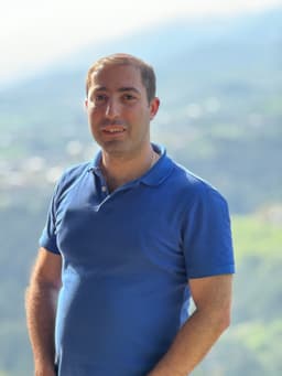 A profile image of Samvel Siradeghyan