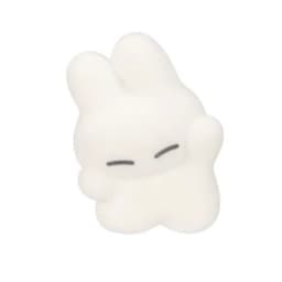 A profile image of Summer