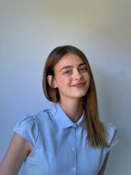 A profile image of Jade