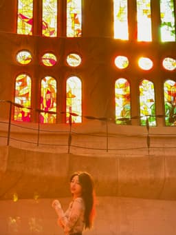 A profile image of April