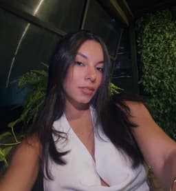 A profile image of Júlia Montanari | Organização e Produtividade