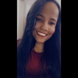 A profile image of Maria Karelin Gomez