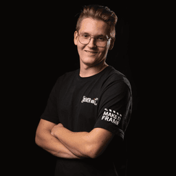 A profile image of Oliver Moll