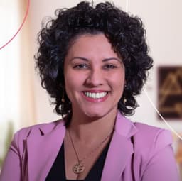 A profile image of Ester Andrade