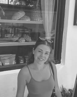 A profile image of Jess