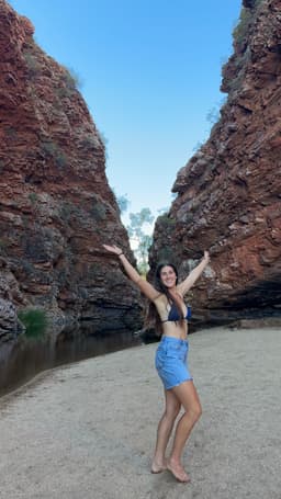 A profile image of Steph Taylor