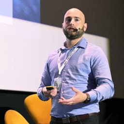 A profile image of radma