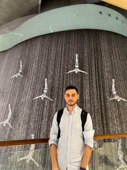 A profile image of Vmir Designs