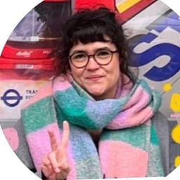 A profile image of cristiemartins