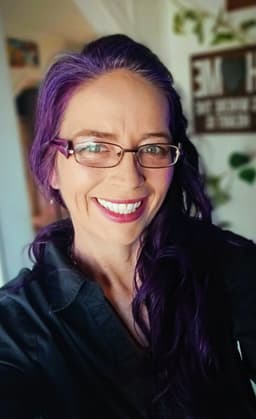 A profile image of Raven Wisdom Writes