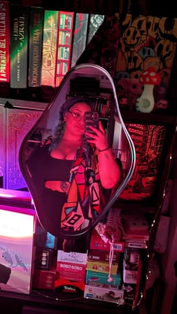 A profile image of Mimi