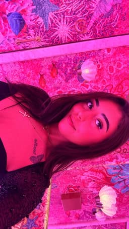 A profile image of Angely Socials