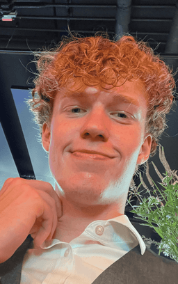 A profile image of Leva