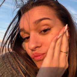 A profile image of Lisaraconte