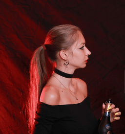 A profile image of Louna