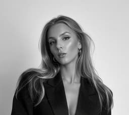 A profile image of Paula