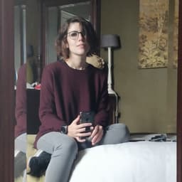 A profile image of Claudia Rosas