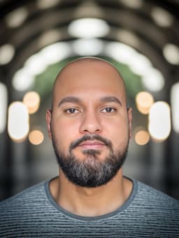 A profile image of Herreira