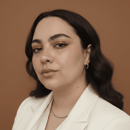 A profile image of Stefany Herculano | Planejamento & Clareza