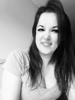 A profile image of Juliana Sales