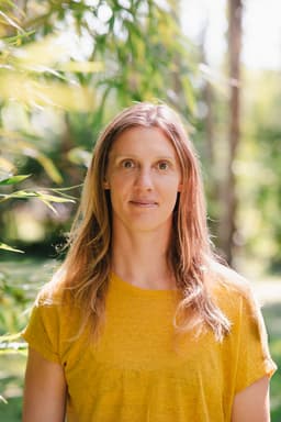 A profile image of Lou Counil