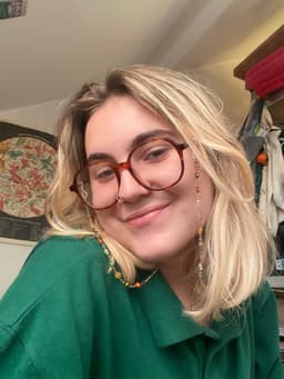 A profile image of Amaoé