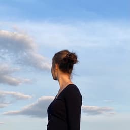 A profile image of Anika