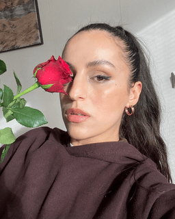 A profile image of Gülsüm