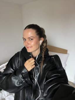 A profile image of Yule I The Boss Girl Hub