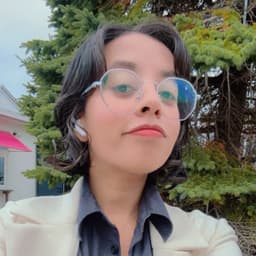 A profile image of Omnia