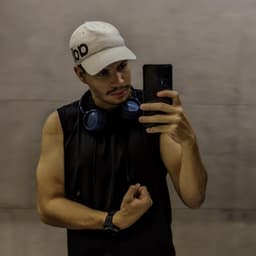 A profile image of Éric CF