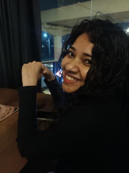 A profile image of Melanie Lobo