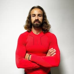 A profile image of Guillermo Coach