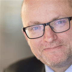 A profile image of Dominik Lukes