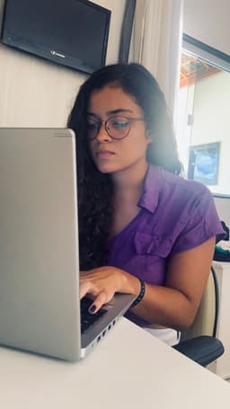 A profile image of Nátaly