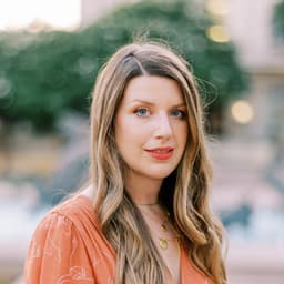 A profile image of Christine Solenne