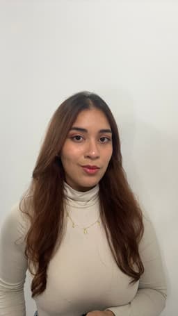 A profile image of Julie Cippe