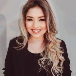 A profile image of Sabrina Freire