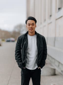 A profile image of Raymond Yang