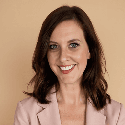 A profile image of Kristin Ides ☁️