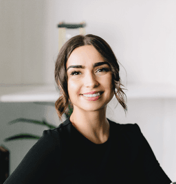 A profile image of Roxana Amin