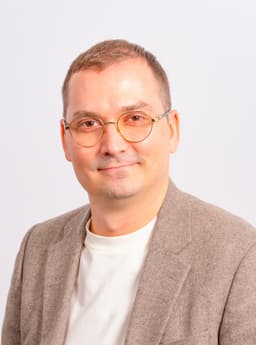 A profile image of Marc F. Adam