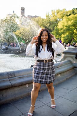 A profile image of Ashley G