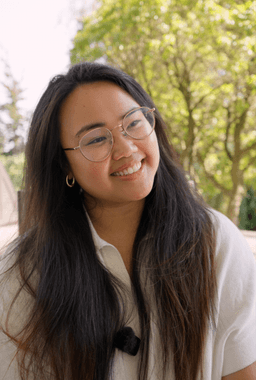 A profile image of Regine