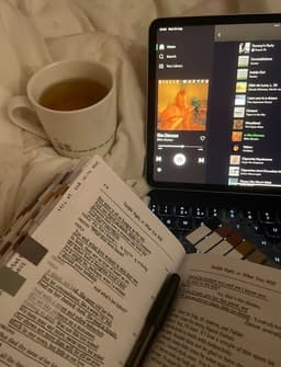 A profile image of Maria