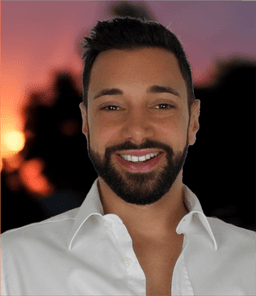 A profile image of Sun&Screens